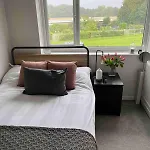 Lejlighed Charming 2-bed With Free Parking 10 Mins Drive To *